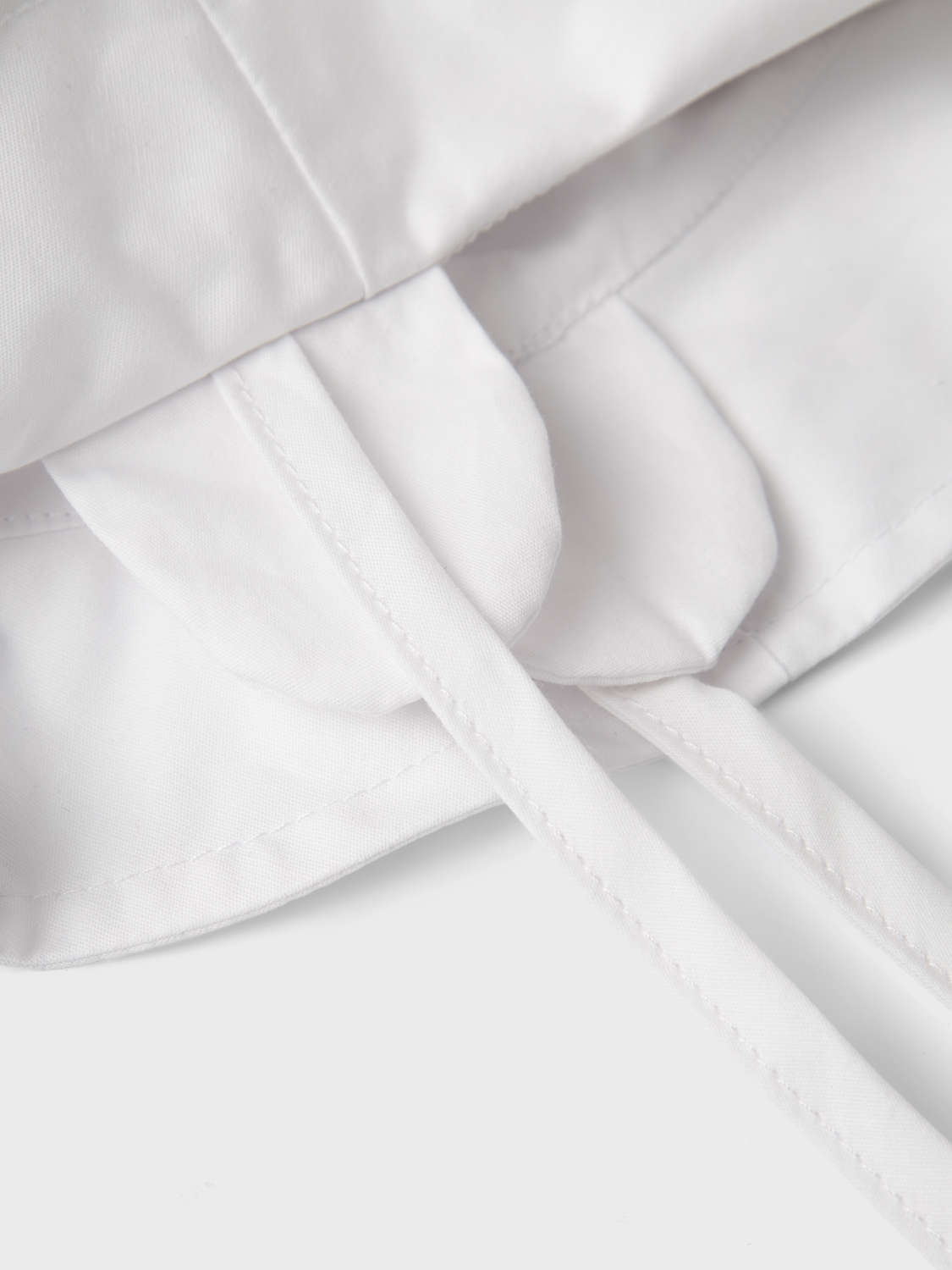 model_shot-front_full